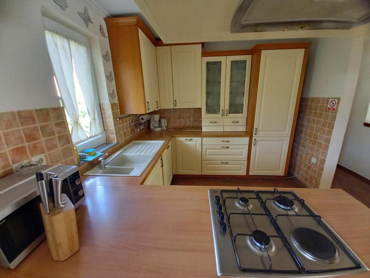 Apartmani Dijana Palit Exterior foto